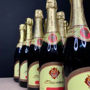 Rượu sâm banh đám cưới giá rẻ