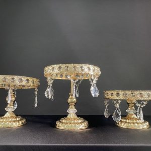 ke-banh-kem-trang-tri-3-tang-mau-01