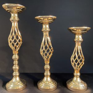 tru-xoay-cam-hoa-bo-3-cai